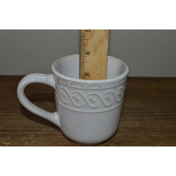 Gibson White Coffee Mugs Swirl Embossed Set of 4 Tea Cups Dinnerware Kitchen - Picture 7 of 10